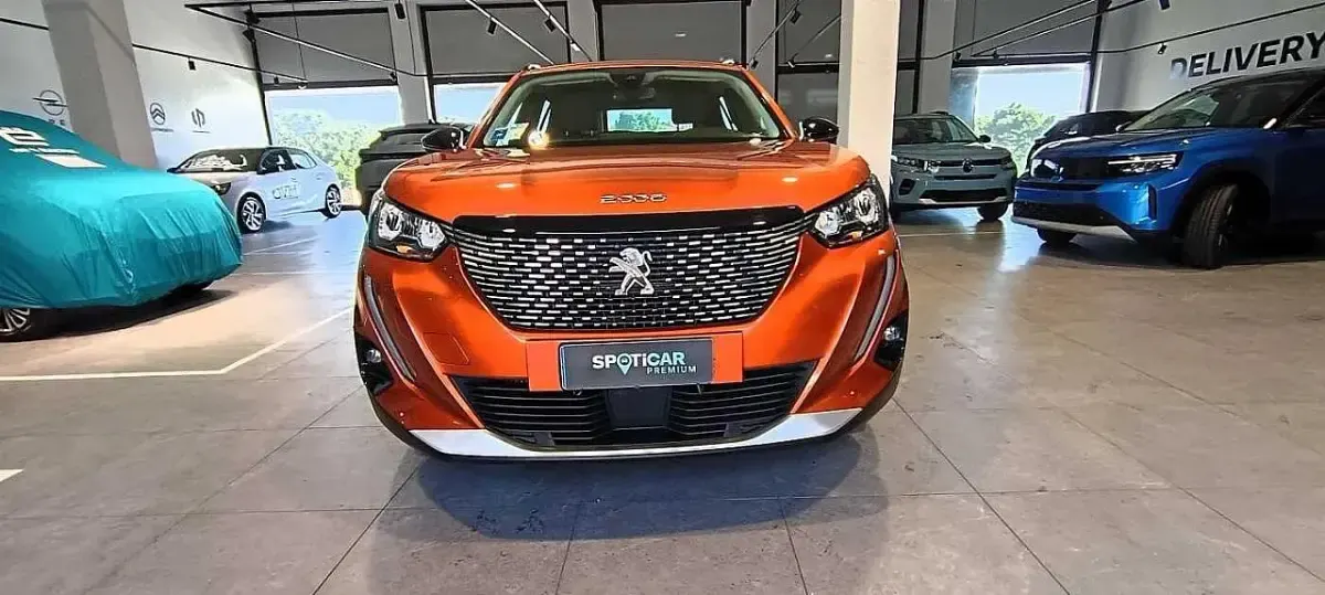 Usata Peugeot 2008 Allure 101 CV (74 kW) 2022 SUV