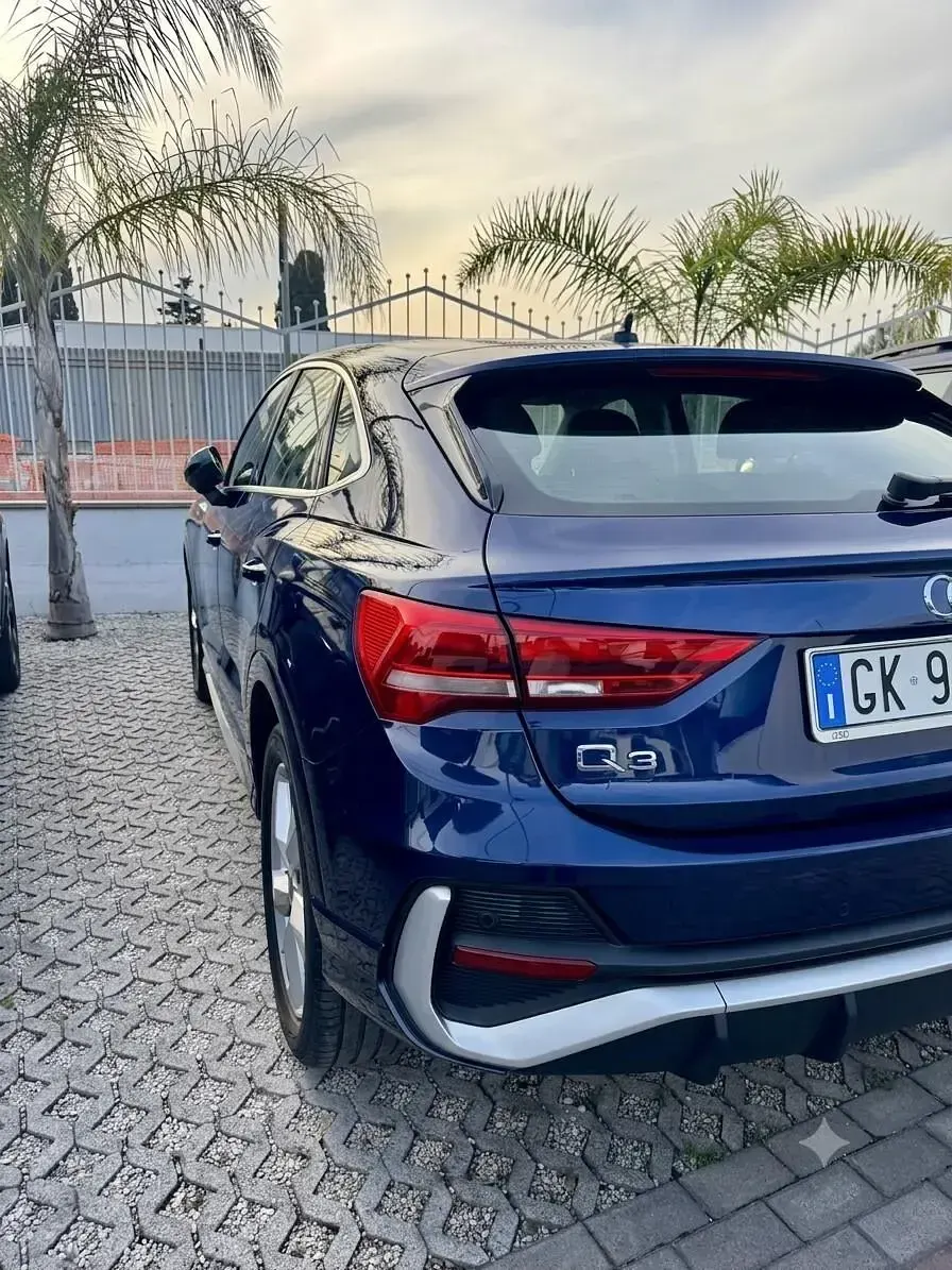 Usata Audi Q3 Sportback 150 CV (110 kW) 2021 Blu SUV