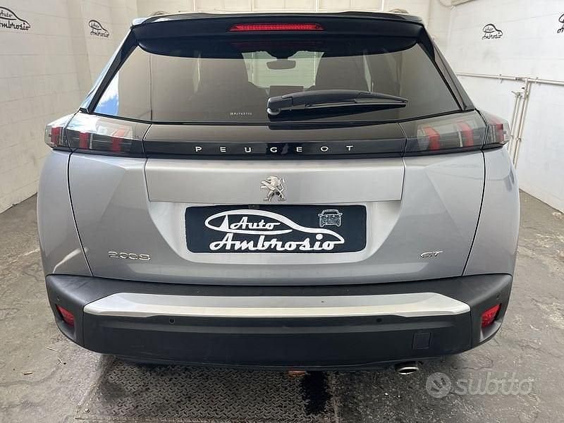 Usata Peugeot 2008 GT-line 131 CV (96 kW) 2021 Grigio SUV