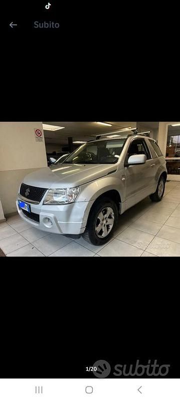 Grigio Usata 2008 Suzuki Grand Vitara SUV | 6599 € (Buon prezzo) - Immagine 1/2