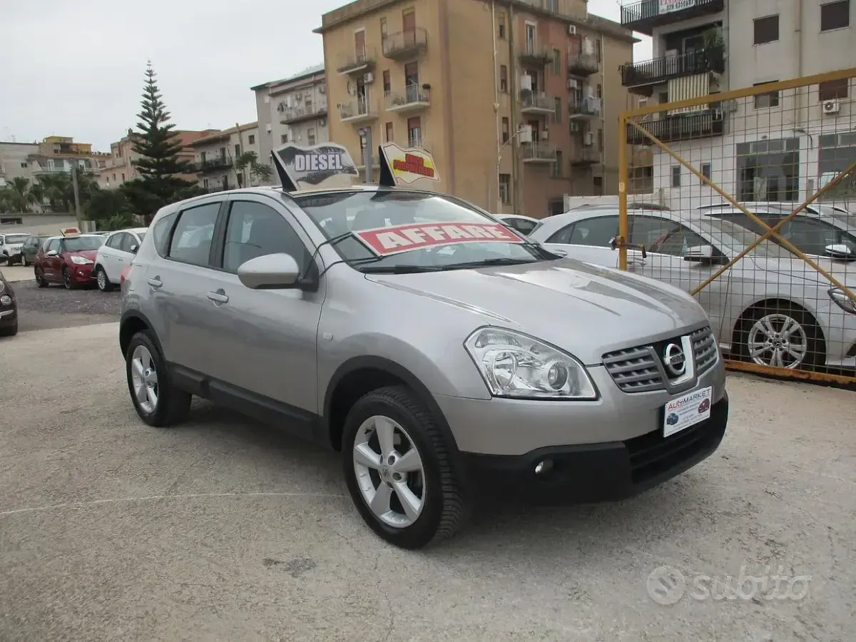 Usata Nissan Qashqai 103 CV (75 kW) 2010 Grigio SUV