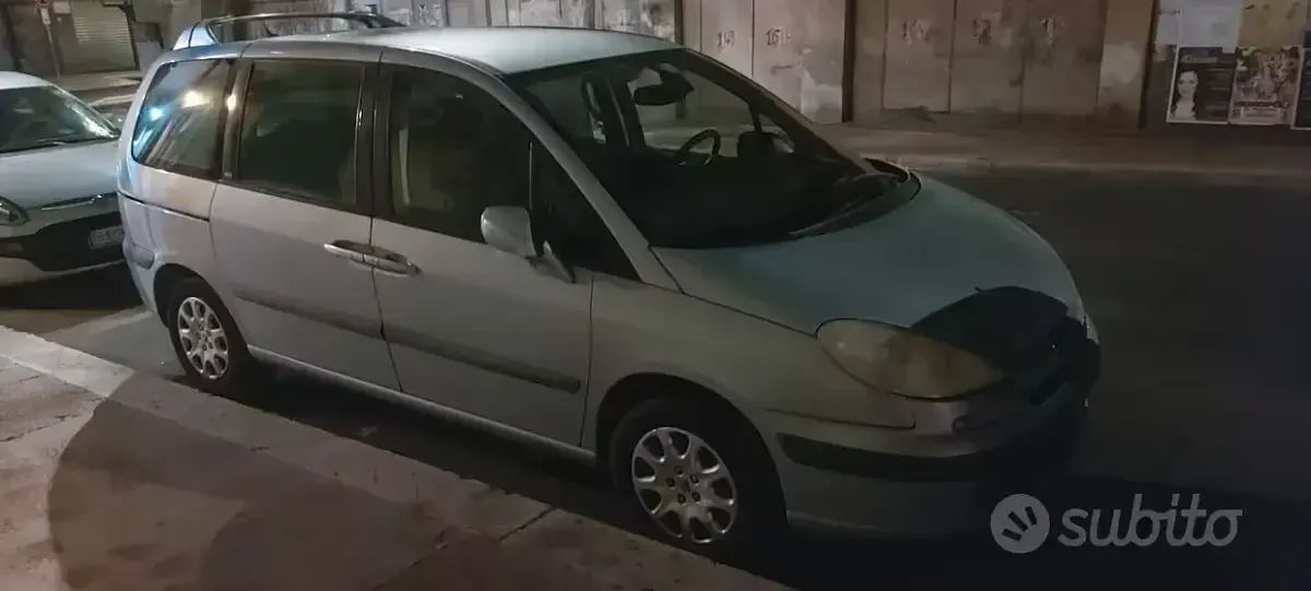 Usata Peugeot 807 158 CV (116 kW) 2004 Blu/azzurro Monovolume