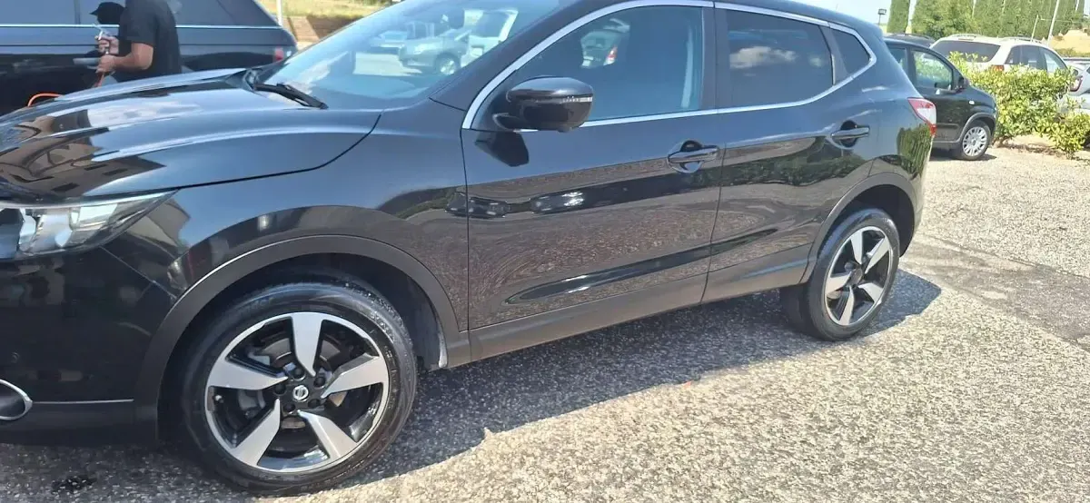Usata Nissan Qashqai Acenta 131 CV (96 kW) 2016 Nero SUV