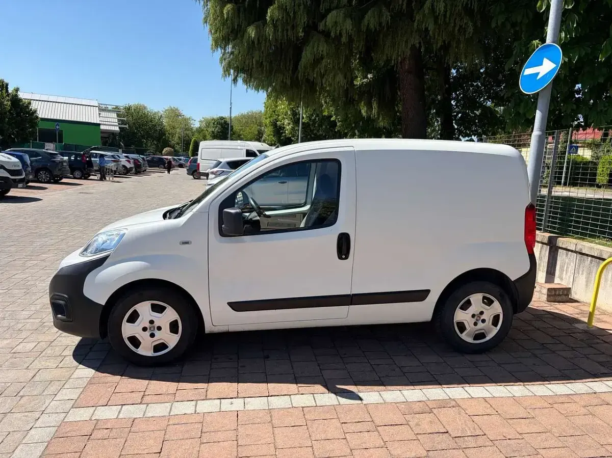 Usata Fiat Fiorino 95 CV (69 kW) 2022 Bianco Monovolume