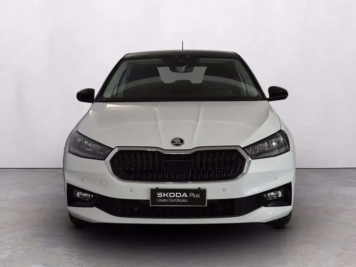 Usata Skoda Fabia 95 CV (69 kW) 2025 Bianco luna metallizzato nero Utilitaria