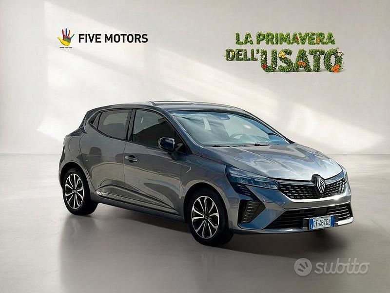 Usata Renault Clio V Techno 91 CV (66 kW) 2023 Grigio Berlina