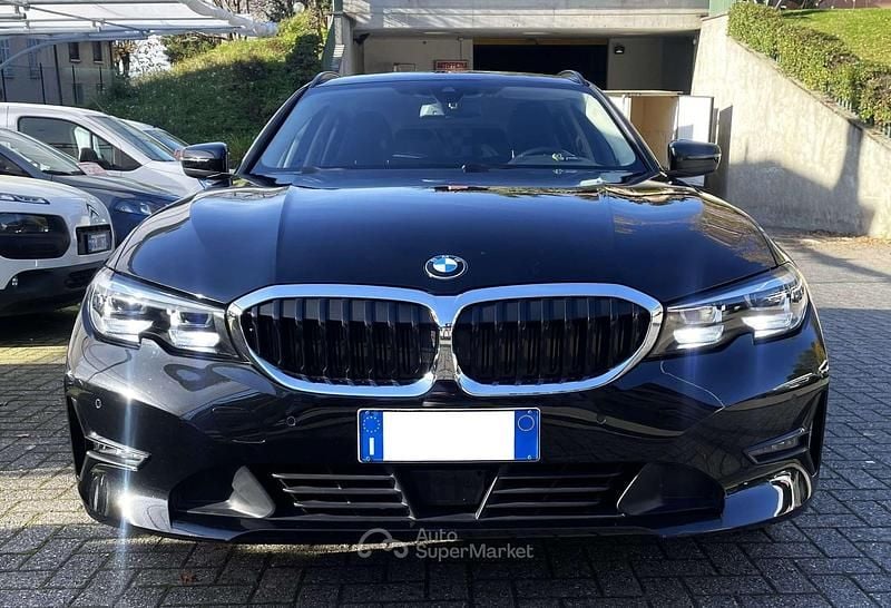 Usata BMW 318 Sport Line 150 CV (110 kW) 2022 Nero Station wagon
