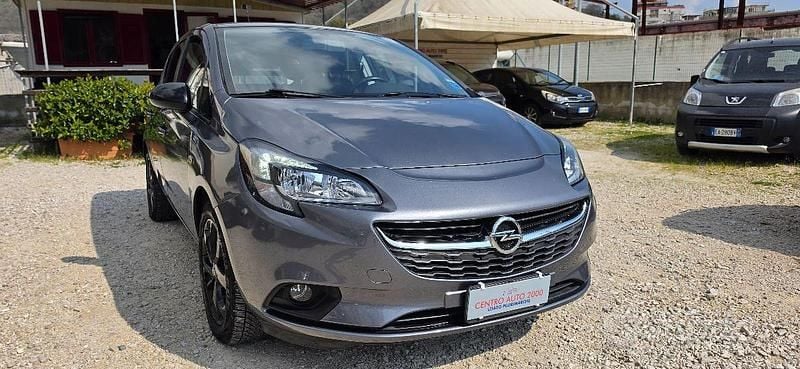 Usata Opel Corsa Cosmo 90 CV (66 kW) 2019 Grigio Utilitaria