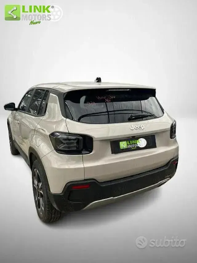 Usata Jeep Avenger Summit 101 CV (74 kW) 2025 Grigio SUV