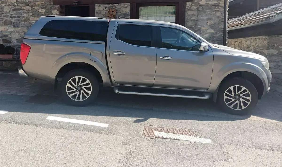 Usata Nissan Navara N-Connecta 190 CV (139 kW) 2017 Pick-up