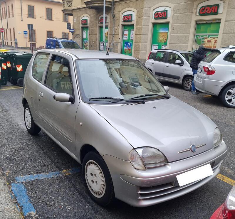 Usato 2000 Fiat 600 1.1 Benzin 54 CV (2.450 €)