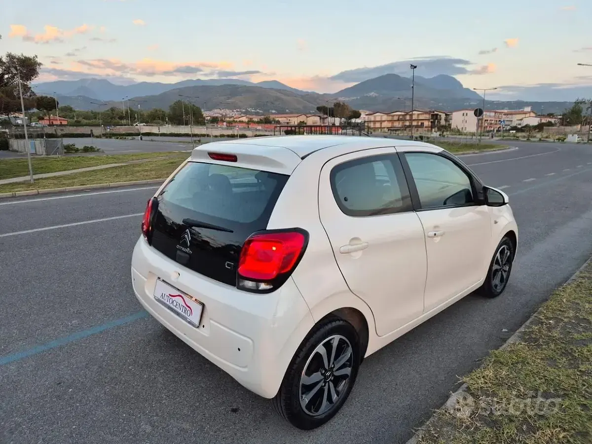 Usata Citroën C1 Shine 72 CV (52 kW) 2021 Bianco Utilitaria