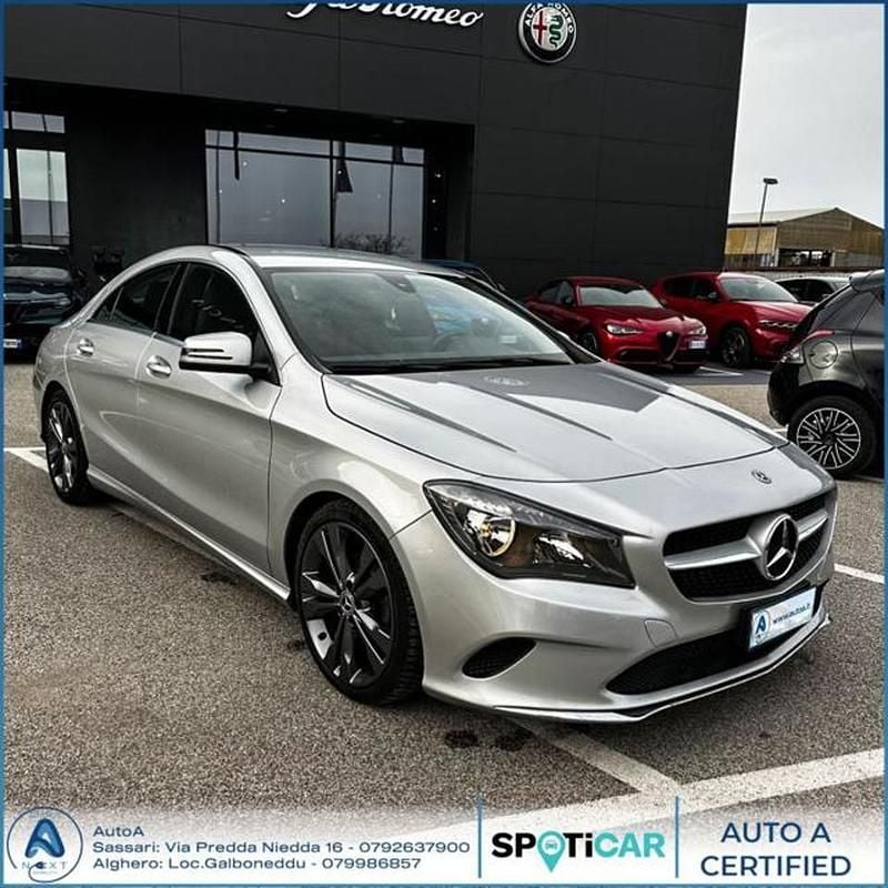 Usata Mercedes A200 Business 136 CV (100 kW) 2019 Grigio Utilitaria