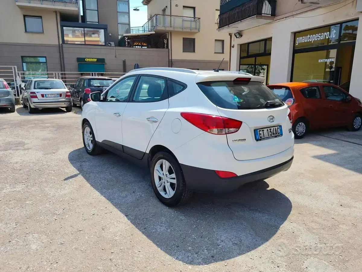 Usata Hyundai ix35 Comfort 115 CV (84 kW) 2013 Bianco SUV