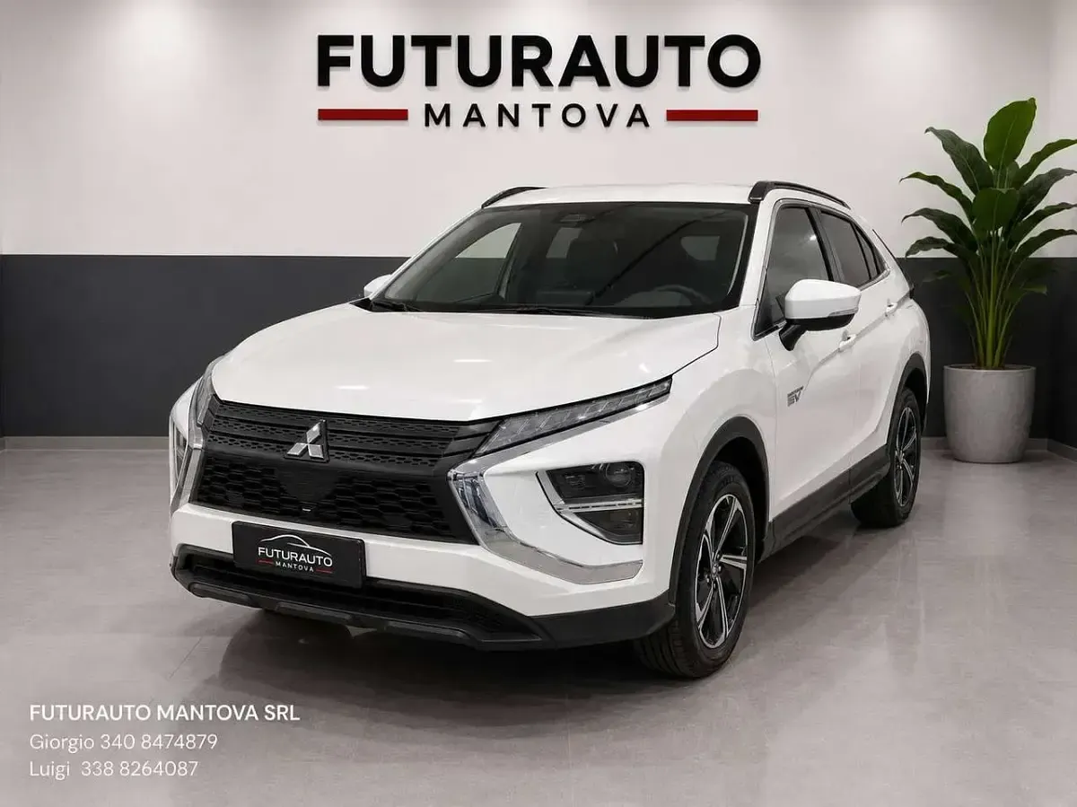 Usata Mitsubishi Eclipse Cross Intense 98 CV (72 kW) 2022 Bianco SUV