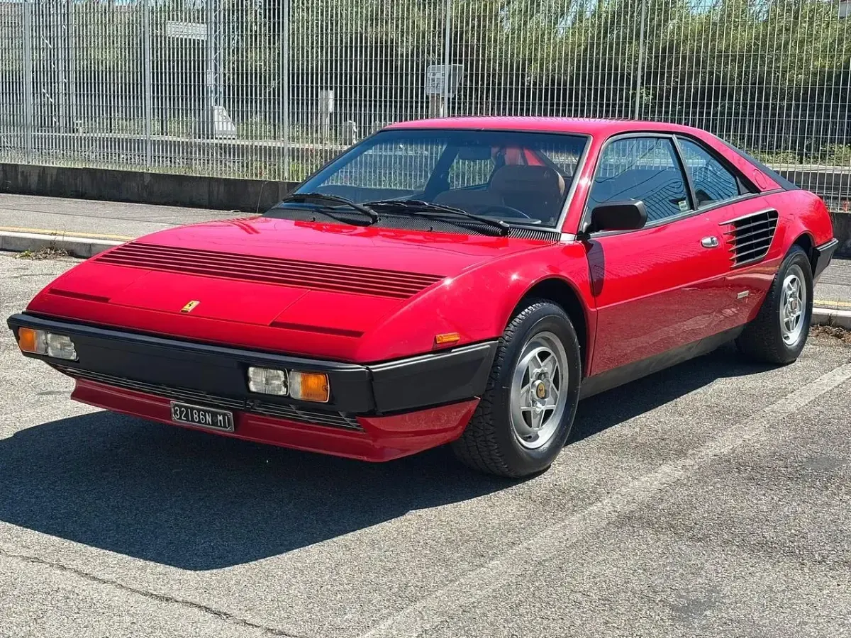 Usata Ferrari Mondial 215 CV (158 kW) 1981 Rosso Coupé