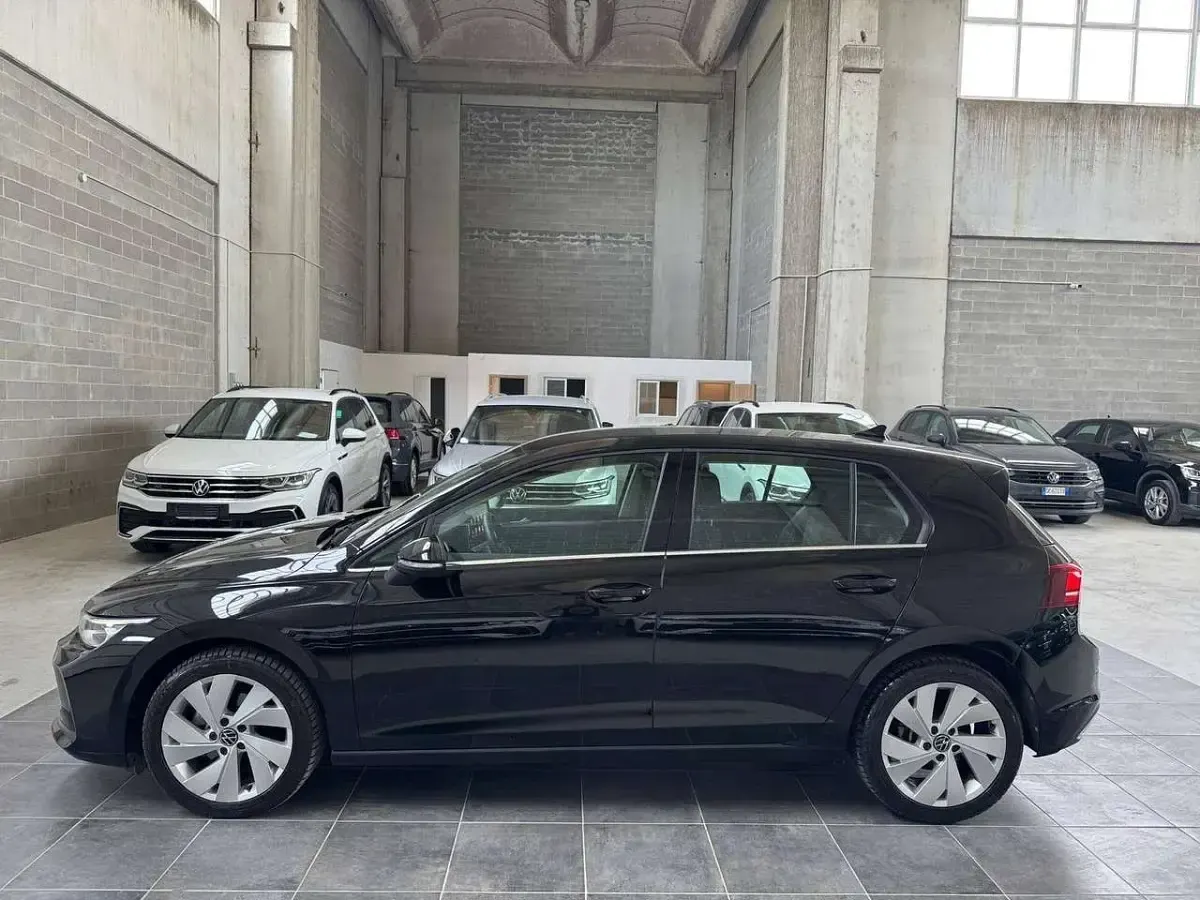 Usata VW Golf VIII Style 150 CV (110 kW) 2025 Nero Berlina