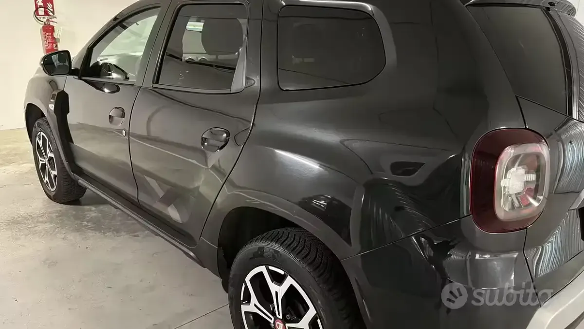 Usata Dacia Duster 114 CV (83 kW) 2019 Nero SUV
