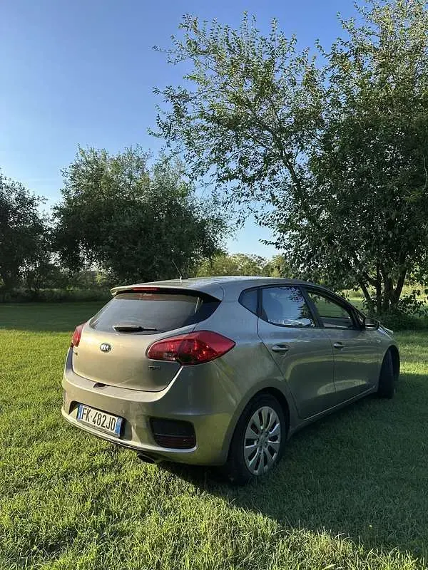 Usata Kia Ceed Active 110 CV (80 kW) 2017 Utilitaria