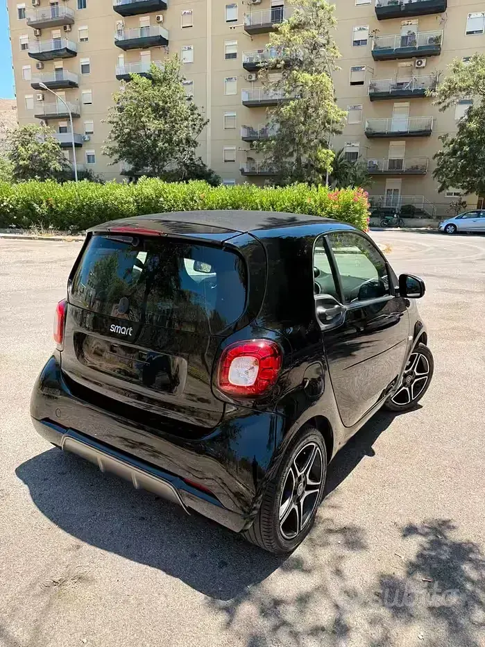 Usata Smart ForTwo Coupé 90 CV (66 kW) 2019 Nero Coupé