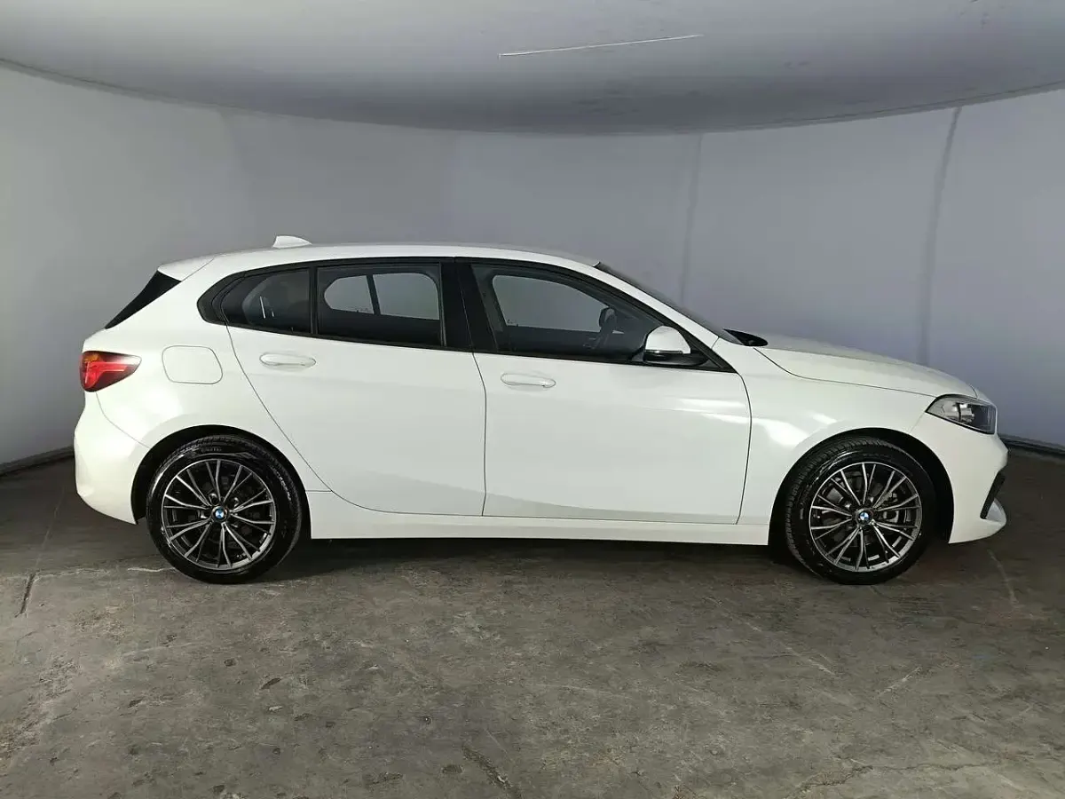 Usata BMW 118 150 CV (110 kW) 2019 Bianco Utilitaria