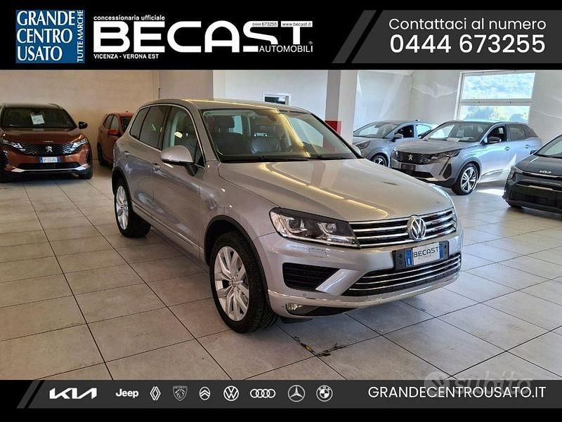 Argento metallizzato Usata 2015 VW Touareg SUV | 14.900 € (Super prezzo) - Immagine 1/4