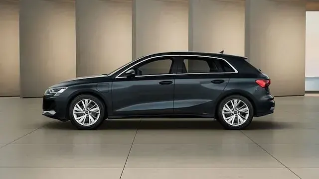 Nuova Audi A3 Advanced 150 CV (110 kW) 2026 Grigio manhattan metallizzato