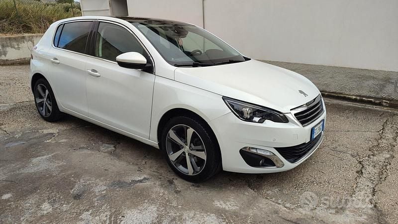 Usata Peugeot 308 120 CV (88 kW) 2015 Bianco Berlina