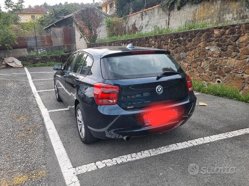 Usata BMW 116 Comfort Edition 140 CV (102 kW) 2011 Blu Utilitaria