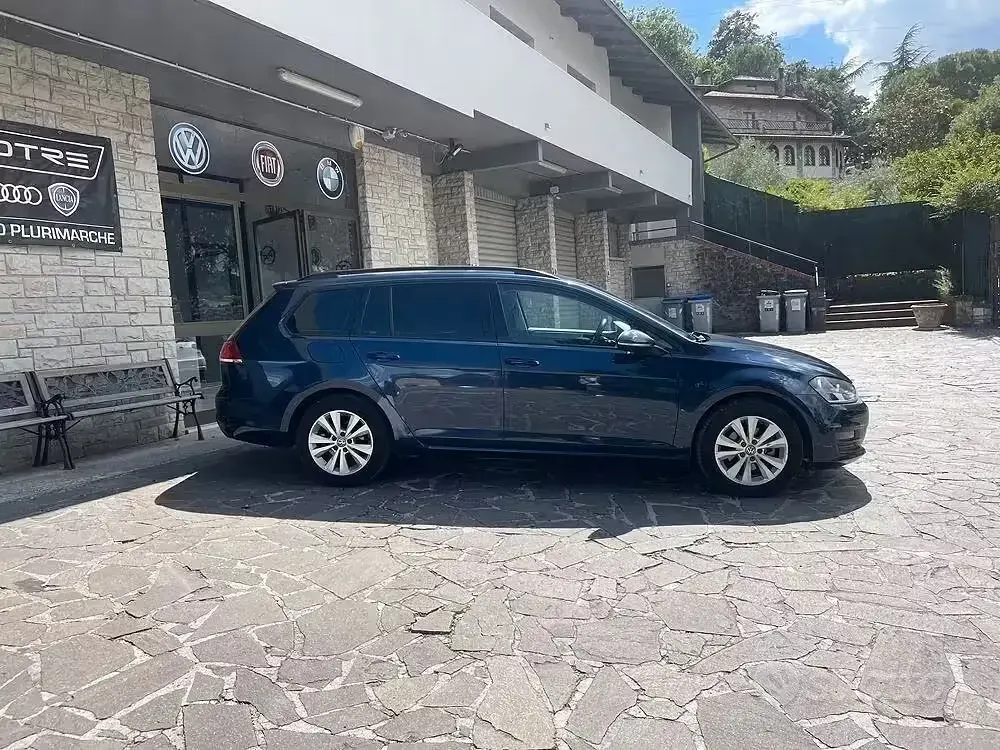 Usata VW Golf VII Executive 110 CV (80 kW) 2015 Blu Station wagon