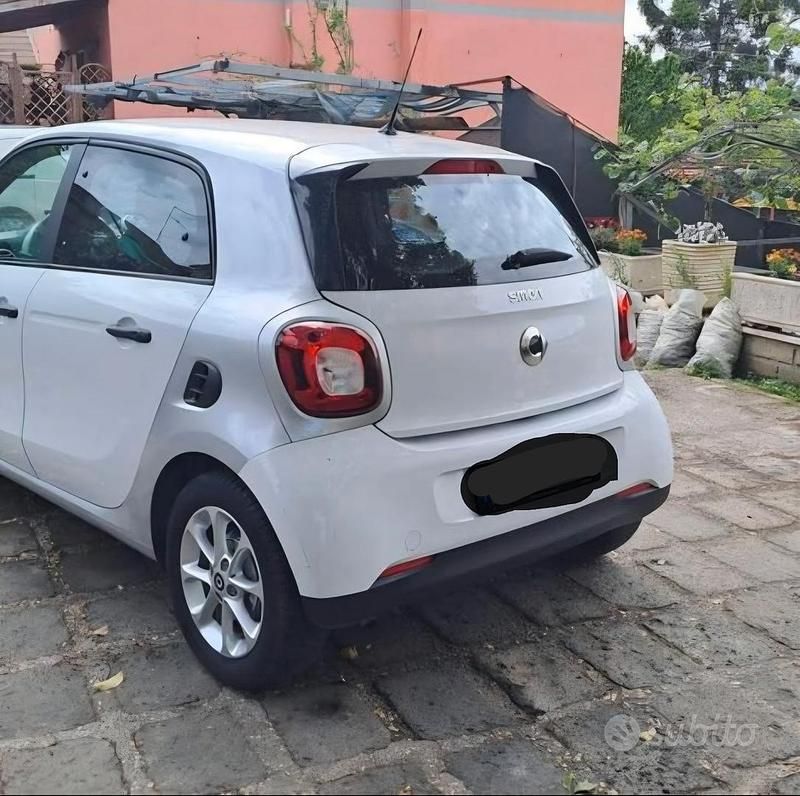 Usata Smart ForFour Prime 71 CV (52 kW) 2017 Bianco Utilitaria