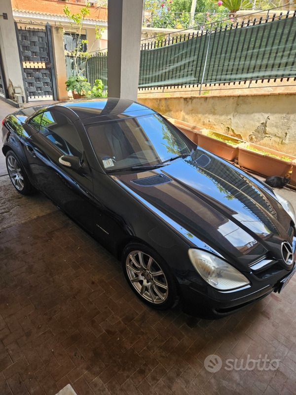 Usata Mercedes SLK200 163 CV (119 kW) 2005 Nero Cabrio
