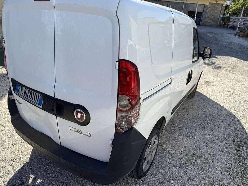 Usata Fiat Doblò 105 CV (77 kW) 2013 Monovolume