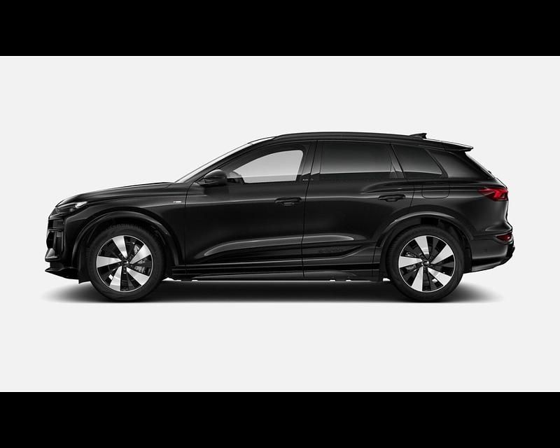 Nuova Audi Q6 e-tron S-Line 239 kW (326 CV) 2025 Nero SUV