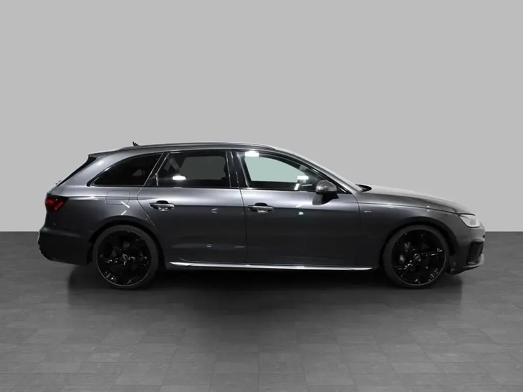 Usata Audi A4 S-Line 204 CV (150 kW) 2022 6y grigio daytona perlato Station wagon