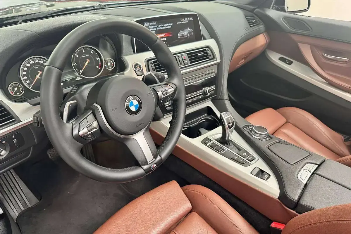 Usata BMW 640 Cabriolet Luxury Line 313 CV (230 kW) 2016 Saphir schwarzal metallizzato Cabrio