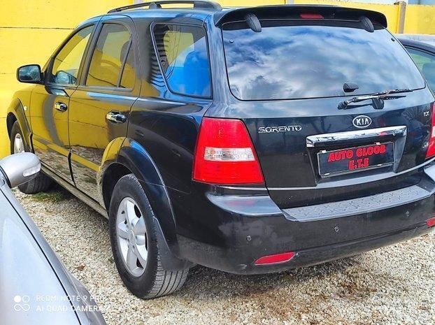 Second-hand Kia Sorento Active 170 CP (125 kW) 2008 Negru SUV