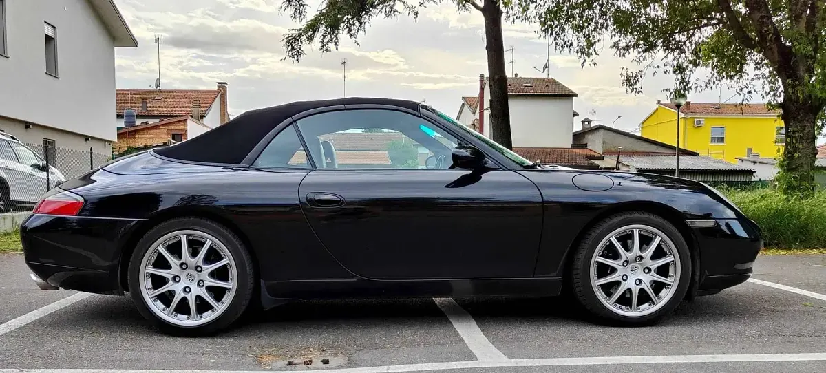 Usata Porsche 911 Carrera Cabriolet 300 CV (220 kW) 1999 Nero Cabrio