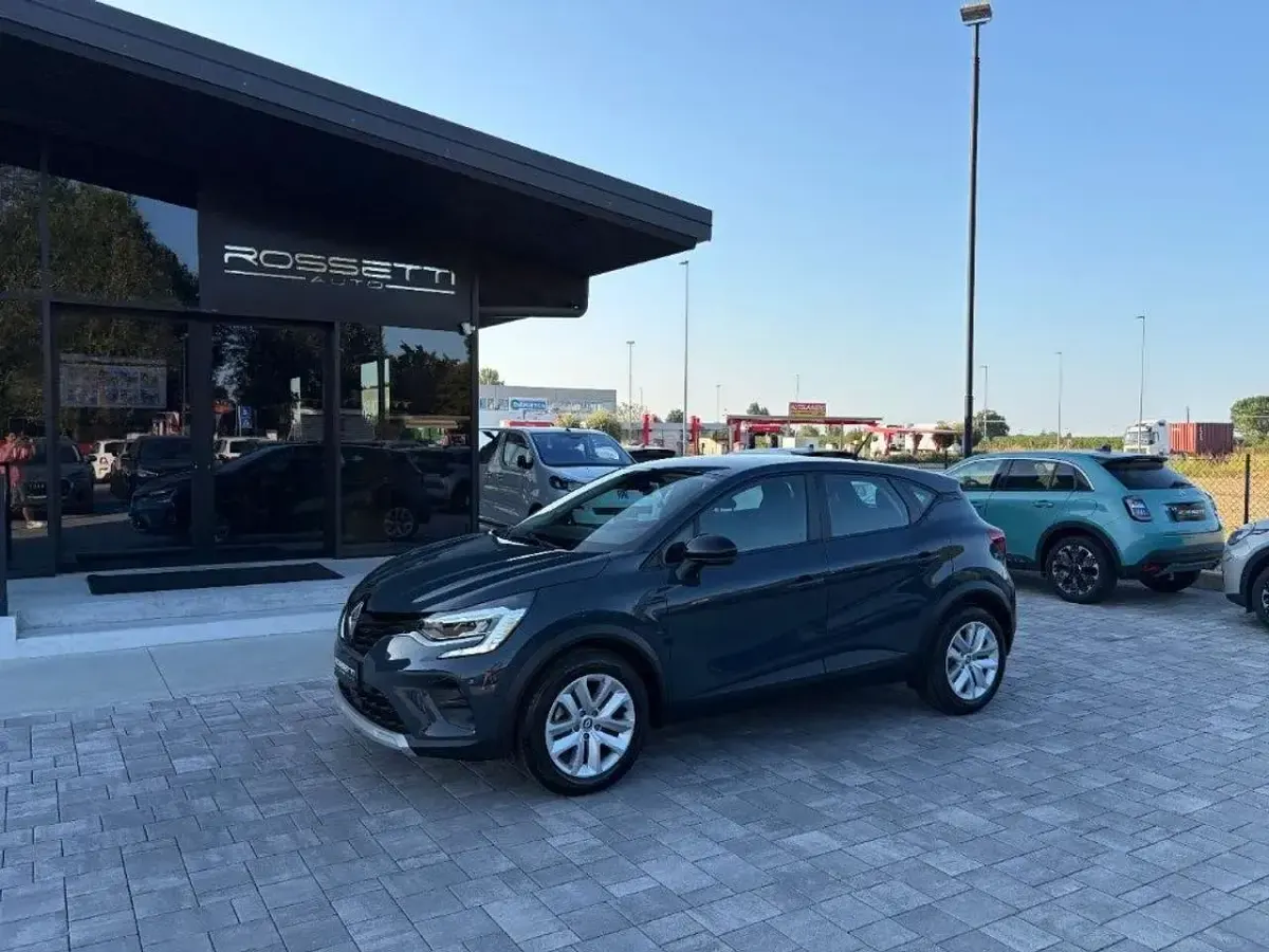 Usata Renault Captur Evolution 94 CV (69 kW) 2022 Blu SUV