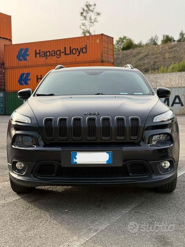 Usata Jeep Cherokee Longitude 140 CV (102 kW) 2015 Nero SUV