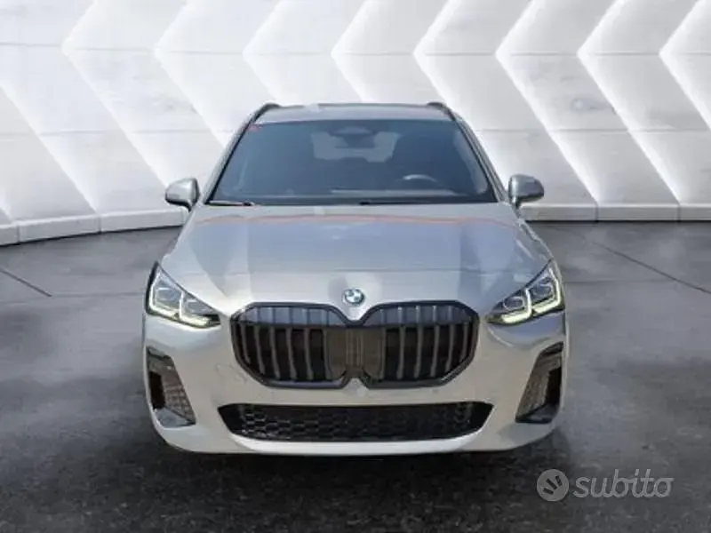 Nuova BMW 220 Active Tourer Efficient Dynamics 2026 Grigio Monovolume