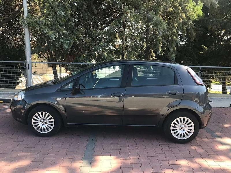 Usata Fiat Punto Evo Active 75 CV (55 kW) 2010 Grigio Utilitaria