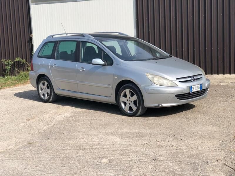 Usata Peugeot 307 90 CV (66 kW) 2003 Argento Station wagon