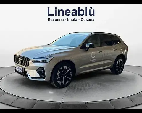 Usata Volvo XC60 Ultra 250 CV (183 kW) 2025 Oro SUV