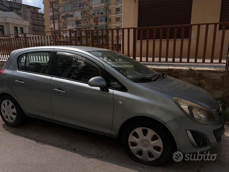 Usata Opel Corsa 2014 Grigio Utilitaria