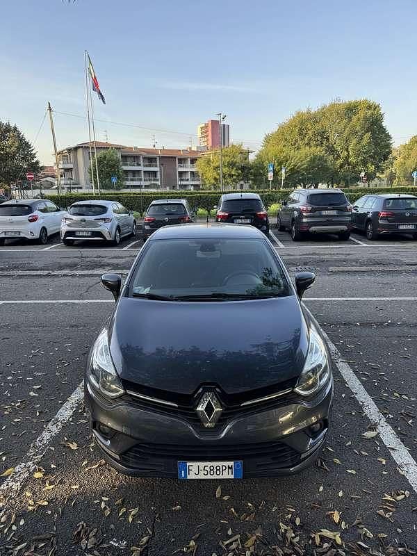 Usata Renault Clio IV 88 CV (64 kW) 2017 Nero Berlina