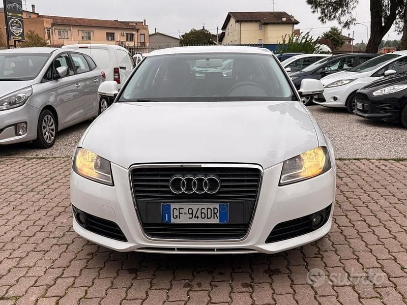 Usata Audi A3 Ambition 105 CV (77 kW) 2009 Bianco Utilitaria