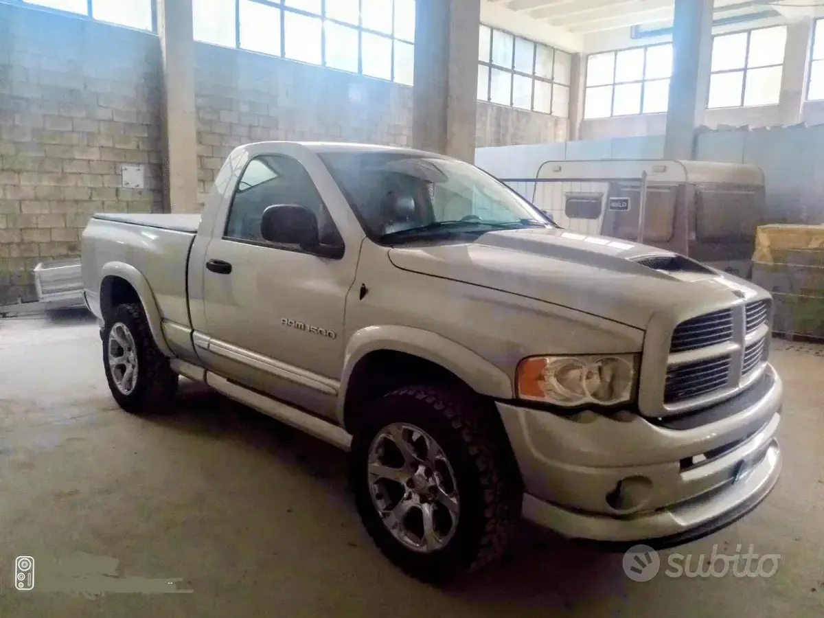 Usata Dodge Ram 349 CV (256 kW) 2005 Grigio Pick-up