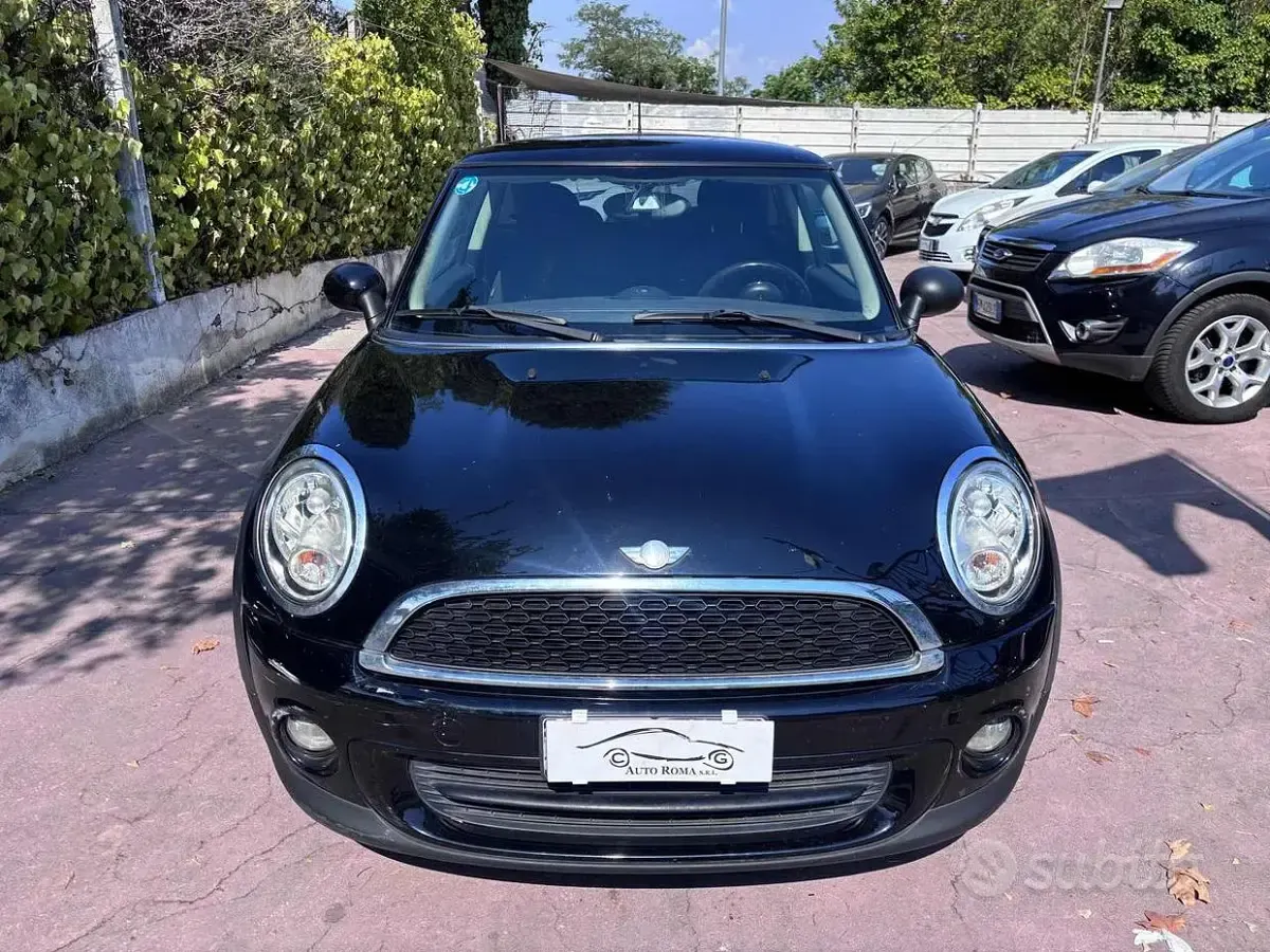 Usata Mini ONE 75 CV (55 kW) 2012 Nero Utilitaria