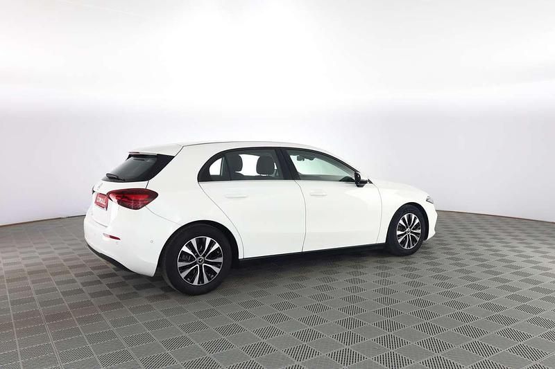 Usata Mercedes A180 Advanced 116 CV (85 kW) 2024 Bianco polare Berlina